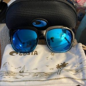 Womens Costa Sunglasses  No Scratches just never wore…Brown & Blue